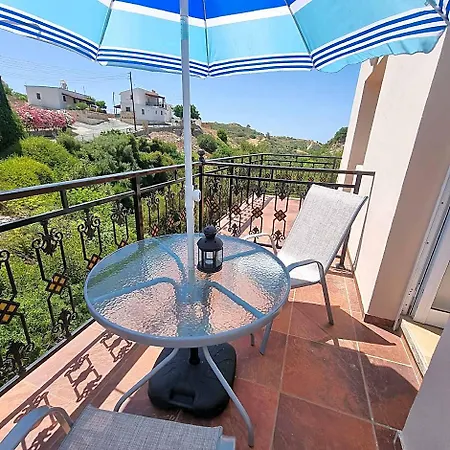 Potamos Hotel